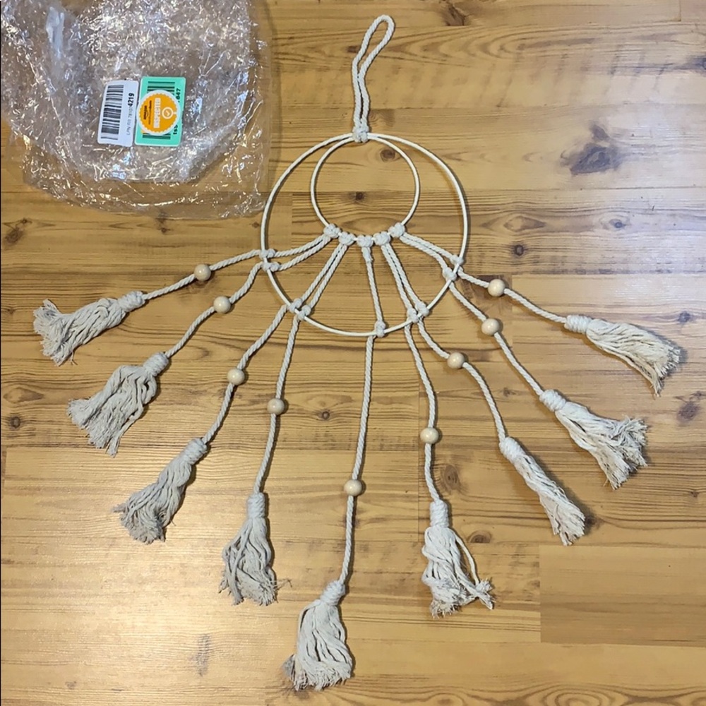 NWT. Fiber Macrame wall hanging roundtapestryhoop 23.6”